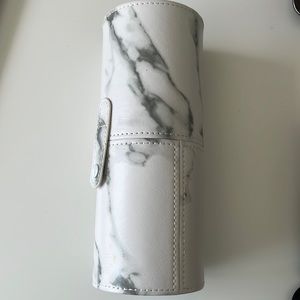 makeup brushes travel case holder